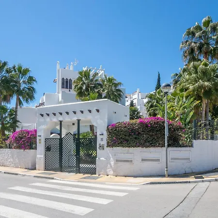 2bed Golf Hills Apartment Estepona