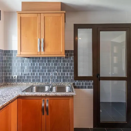 2bed Golf Hills *